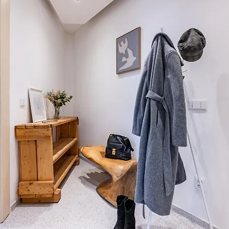 Days - Two Bedroom Riverside With Gramophone * Prag
