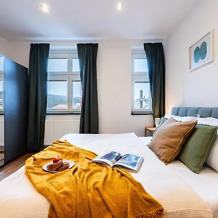 Days - Two Bedroom Riverside With Gramophone Apartament *